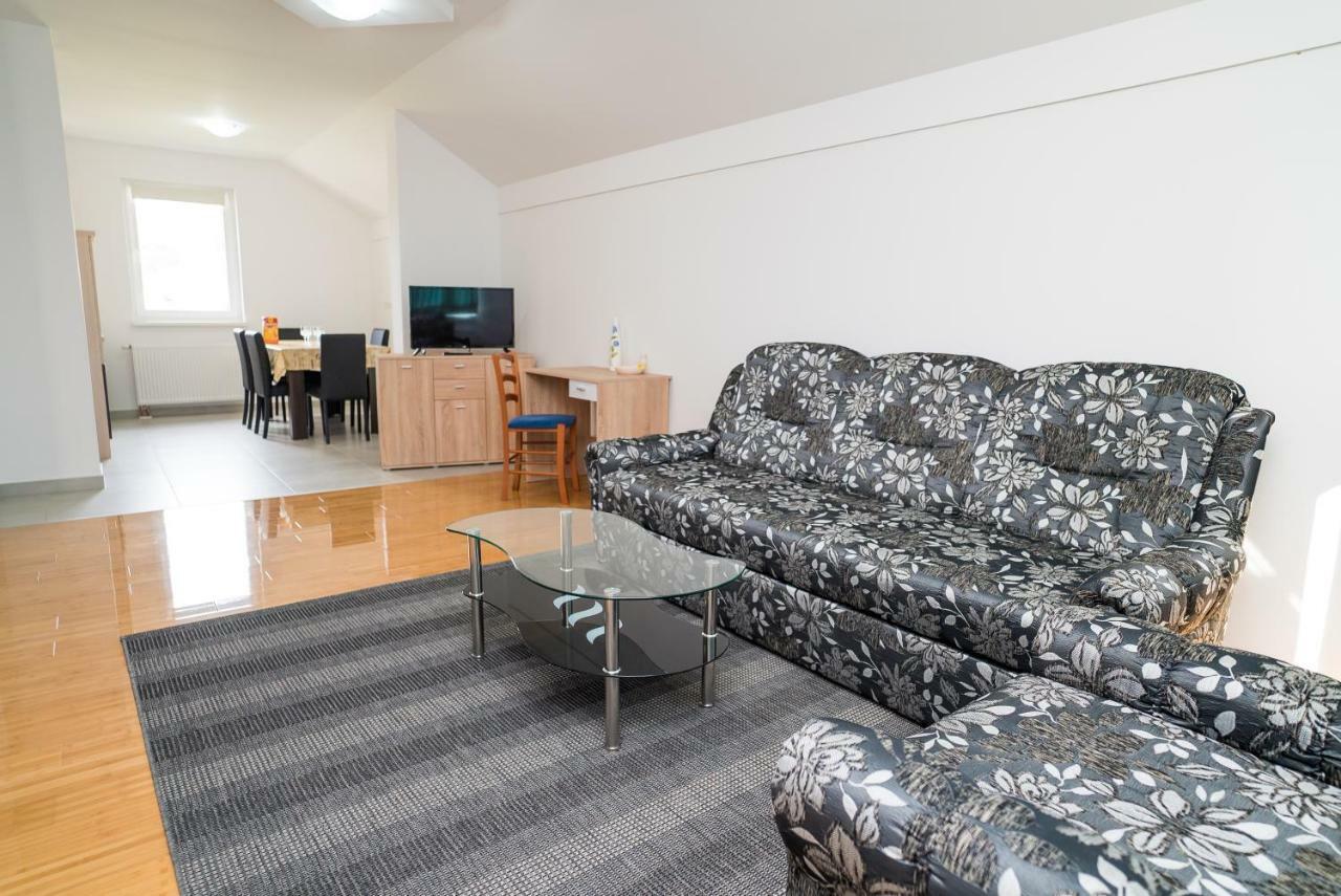 Tina Rooms Velika Gorica Exterior photo